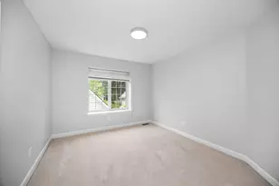 22273 Abington Dr, Farmington Hills, MI 48335 - Photo 40