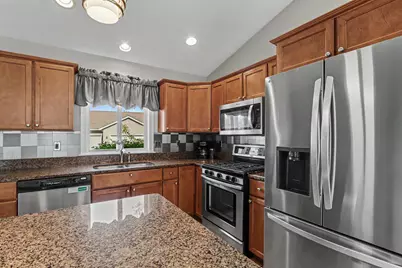 1257 S Village Circle, Kalamazoo, MI 49009 - Photo 6