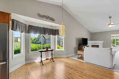 1257 S Village Circle, Kalamazoo, MI 49009 - Photo 8