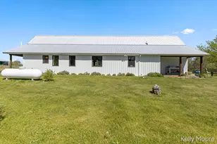 11117 W Snows Lake Rd, Greenville, MI 48838 - Photo 12