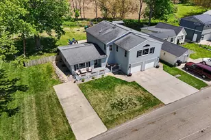 545 Lake Dr, Coldwater, MI 49036 - Photo 4