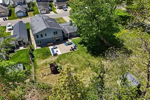 545 Lake Dr, Coldwater, MI 49036 - Photo 12