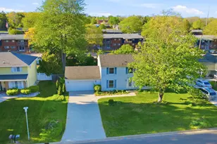 2222 Riverwood Dr, Okemos, MI 48864 - Photo 26