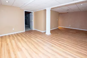 1401 Whispering Trail, Benton Harbor, MI 49022 - Photo 22