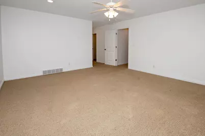 1401 Whispering Trail, Benton Harbor, MI 49022 - Photo 28