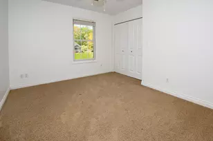 1401 Whispering Trail, Benton Harbor, MI 49022 - Photo 32