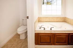 1401 Whispering Trail, Benton Harbor, MI 49022 - Photo 36