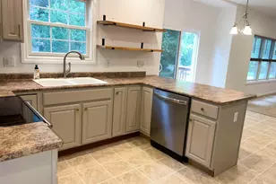 1401 Whispering Trail, Benton Harbor, MI 49022 - Photo 10