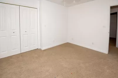 1401 Whispering Trail, Benton Harbor, MI 49022 - Photo 24