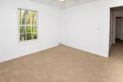 1401 Whispering Trail, Benton Harbor, MI 49022 - Photo 18