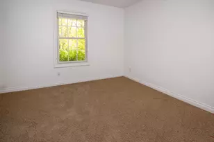 1401 Whispering Trail, Benton Harbor, MI 49022 - Photo 22