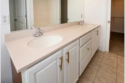 1401 Whispering Trail, Benton Harbor, MI 49022 - Photo 32