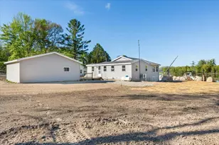 136 Pleasant Dr, Six Lakes, MI 48886 - Photo 8