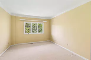 4040 Greenleaf Cir, Kalamazoo, MI 49008 - Photo 16