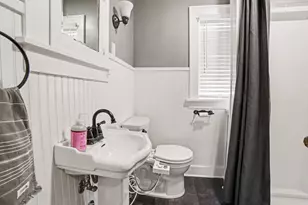 921 Ireland Ave, Muskegon, MI 49441 - Photo 18