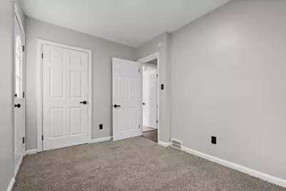 10042 Grayton Street, Detroit, MI 48224 - Photo 16