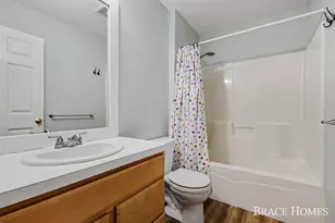 4570 Gascony Dr SE, Grand Rapids, MI 49546 - Photo 22