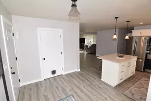 912 West Shore Rd, Bronson, MI 49028 - Photo 4