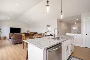 3903 Elderberry Dr, Holland, MI 49424 - Photo 6