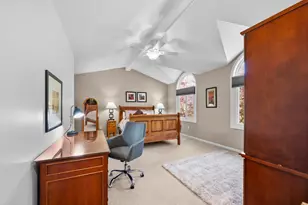 2119 Rochelle Park Dr, Rochester Hills, MI 48309 - Photo 14