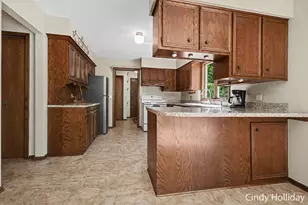 7550 Woodsy End St, Middleville, MI 49333 - Photo 12