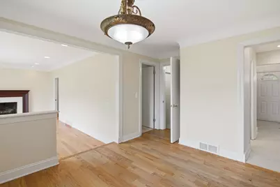 653 Perrien Place, Grosse Pointe Woods, MI 48236 - Photo 24