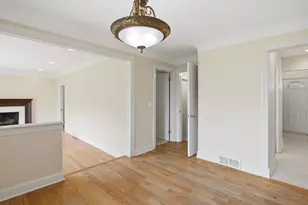 653 Perrien Pl, Grosse Pointe Woods, MI 48236 - Photo 24