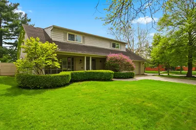 653 Perrien Place, Grosse Pointe Woods, MI 48236 - Photo 2