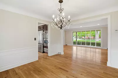 653 Perrien Place, Grosse Pointe Woods, MI 48236 - Photo 18