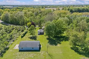8498 Lake Rd, Berrien Center, MI 49102 - Photo 2