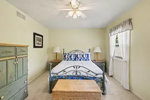 7117 Medallion Dr, Lansing, MI 48917 - Photo 12