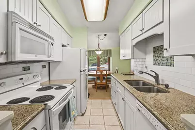 7117 Medallion Drive, Lansing, MI 48917 - Photo 6