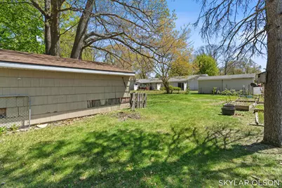 1081 Vick Road, Norton Shores, MI 49441 - Photo 32