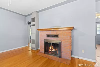 1081 Vick Road, Norton Shores, MI 49441 - Photo 8