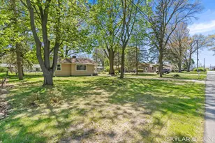 1081 Vick Rd, Norton Shores, MI 49441 - Photo 38