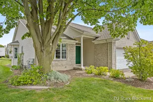 2038 Palmerton Ct NE, Grand Rapids, MI 49505 - Photo 2