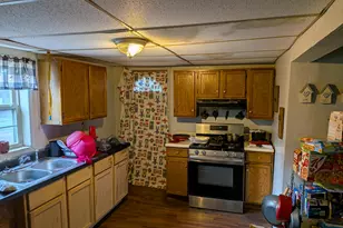 218 W Porter St, Albion, MI 49224 - Photo 8