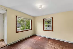 1017 McAllister Ave, Benton Harbor, MI 49022 - Photo 6