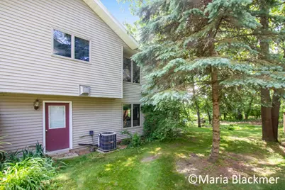 947 Southview Drive, Ionia, MI 48846 - Photo 4