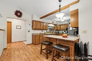 947 Southview Dr, Ionia, MI 48846 - Photo 8