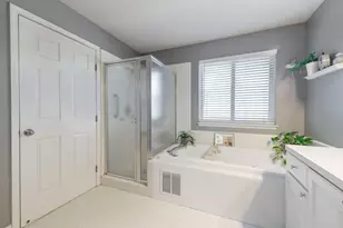 22006 Cherrywood Rd, Woodhaven, MI 48183 - Photo 22
