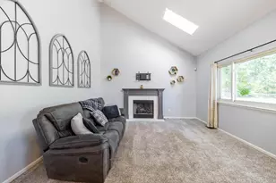 22006 Cherrywood Rd, Woodhaven, MI 48183 - Photo 14