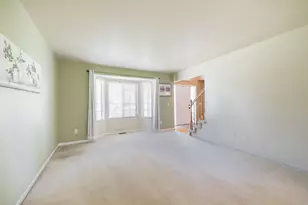 22006 Cherrywood Rd, Woodhaven, MI 48183 - Photo 4