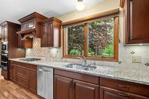 5471 Gatwick Ct, Kalamazoo, MI 49009 - Photo 6