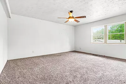 10165 S 29th Street, Scotts, MI 49088 - Photo 14