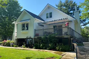 16381 Greenly St, Holland, MI 49424 - Photo 2