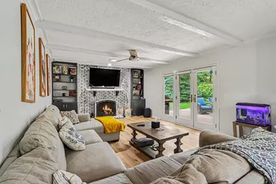 5204 Foxcroft Dr, Kalamazoo, MI 49009 - Photo 10