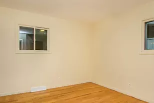 924 N Maple Rd, Ann Arbor, MI 48103 - Photo 20