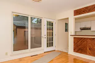 924 N Maple Rd, Ann Arbor, MI 48103 - Photo 6