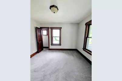 21 Charlotte Street, Battle Creek, MI 49017 - Photo 8
